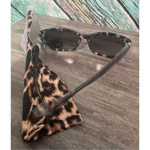 NWT Falls Creek Sunglasses Women’s Unisex Leopard Pouch UVA/UVB Protection ☀️🌞 - Picture 2 of 12